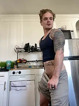 Snapshot of King_Kev_ chatting on April 20, 2026, 5:36 pm King Kev online show from April 20, 2026, 5:36 pm