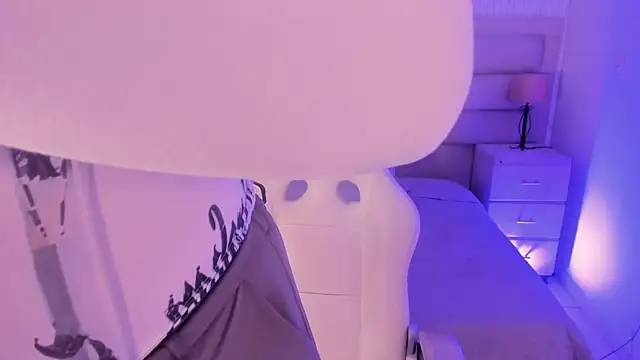 Maxxxine1 online show from January 18, 2026, 5:55 am