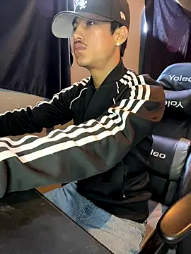 Osmarcito21 online show from October 16, 2025, 4:59 pm