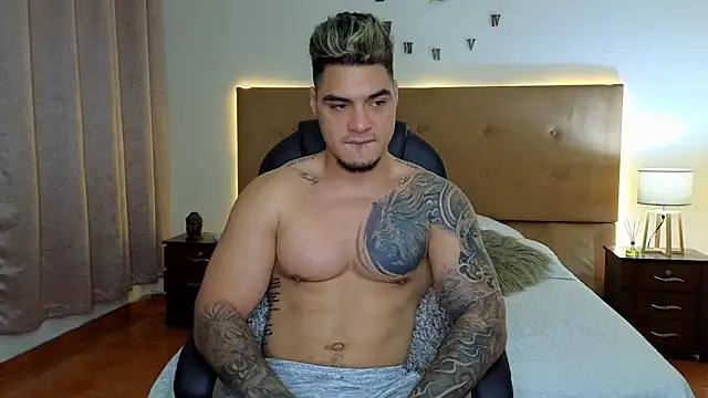 Steven Velez online show from October 6, 2025, 12:56 am