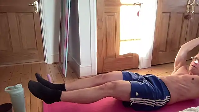 ee 000 online show from October 1, 2025, 4:22 pm