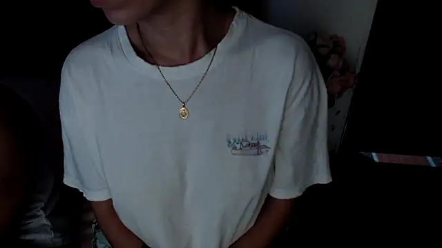 Snapshot of Bunny_Petit chatting on January 14, 2026, 1:09 am Bunny Petit online show from January 14, 2026, 1:09 am