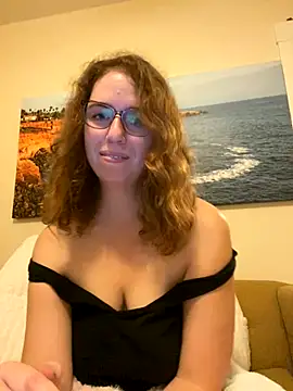 sweetsocalgirl online show from September 24, 2025, 2:51 am