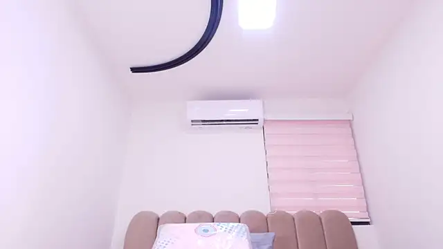 abbypratt online show from December 4, 2025, 7:13 pm