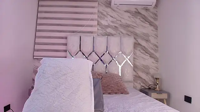 cataleya ebony  online show from February 17, 2026, 3:04 am