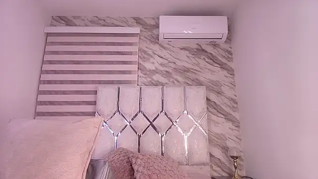 cataleya ebony  online show from February 5, 2026, 3:02 am