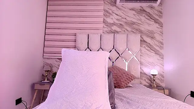 cataleya ebony  online show from February 10, 2026, 3:05 am