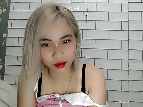 Rainea149 online show from October 3, 2025, 2:51 pm