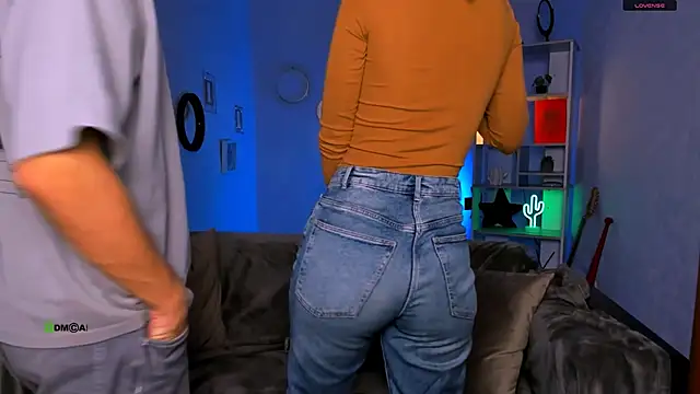 eva smiith  online show from September 9, 2025, 5:50 am