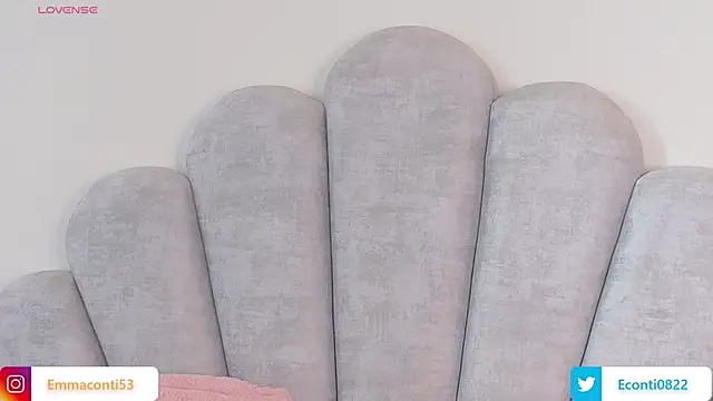 emma-conti2 online show from February 12, 2026, 1:44 pm