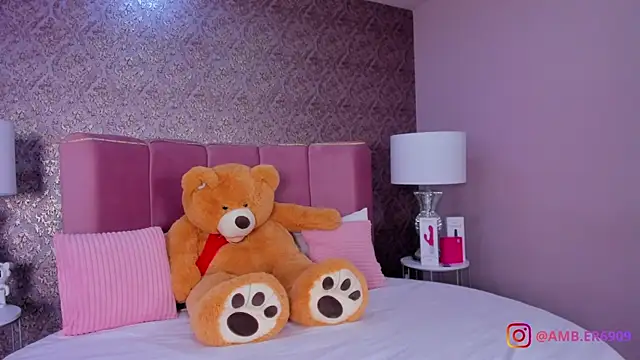 amber sparkle online show from April 20, 2026, 12:41 pm