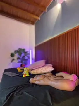 MarilynSmith01 online show from November 16, 2025, 1:10 am