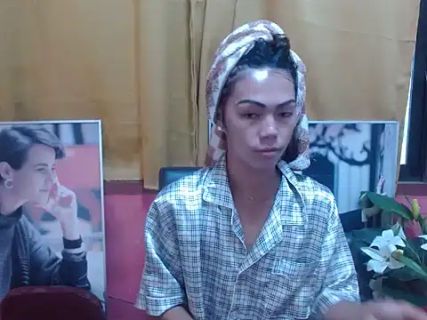 miss carlas online show from November 6, 2025, 10:25 pm