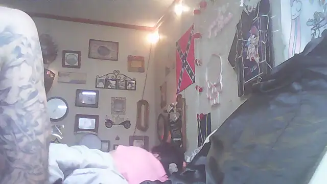 BonnienClyde5421 online show from March 21, 2026, 1:07 am