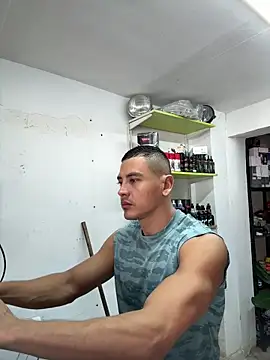 Snapshot of Terra-22cm chatting on May 18, 2026, 1:49 pm Terra-22cm online show from May 18, 2026, 1:49 pm