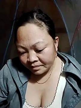 MaySweetb online show from November 19, 2025, 5:51 am