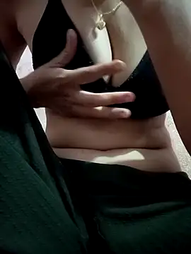 suneeta77 online show from September 13, 2025, 6:46 am