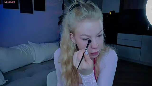 Snapshot of emilyshepar_d chatting on June 11, 2026, 2:44 am emilyshepar d online show from June 11, 2026, 2:44 am