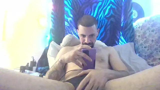 Snapshot of MartyTheSmarty chatting on February 13, 2026, 4:40 pm MartyTheSmarty online show from February 13, 2026, 4:40 pm