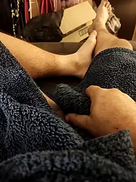 hubbyfun19 online show from October 11, 2025, 4:35 am