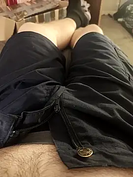 hubbyfun19 online show from October 8, 2025, 5:42 am