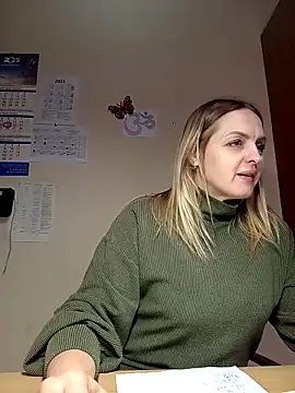 Ami Foxy online show from December 19, 2025, 11:45 am