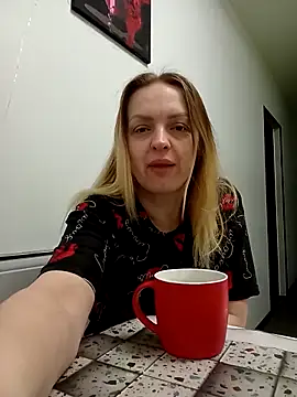 Snapshot of Ami_Foxy chatting on May 9, 2026, 5:22 am Ami Foxy online show from May 9, 2026, 5:22 am