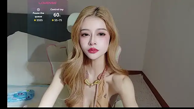 Aimee3241 online show from February 13, 2026, 6:57 am