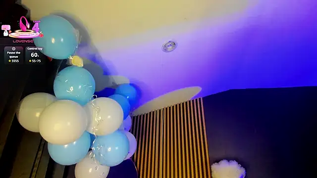 Gina 77 online show from October 2, 2025, 12:08 pm