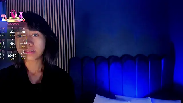 Gina 77 online show from October 14, 2025, 12:06 pm