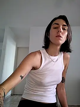 Snapshot of sweetsinxxx chatting on June 26, 2026, 7:20 pm sweetsinxxx online show from June 26, 2026, 7:20 pm