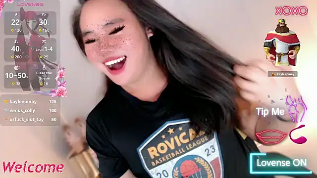 ursexy ceciliaxx online show from November 11, 2025, 3:07 pm