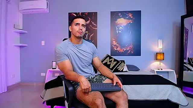 Snapshot of ChristopherBlack_ chatting on September 18, 2025, 1:36 pm ChristopherBlack online show from September 18, 2025, 1:36 pm