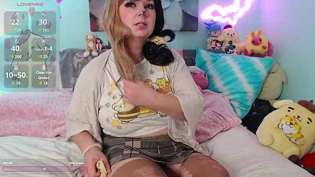 Snapshot of starsaturn chatting on October 22, 2025, 4:34 am starsaturn online show from October 22, 2025, 4:34 am