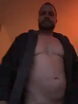 Snapshot of Dilfcam101 chatting on October 21, 2025, 6:24 am Dilfcam101 online show from October 21, 2025, 6:24 am