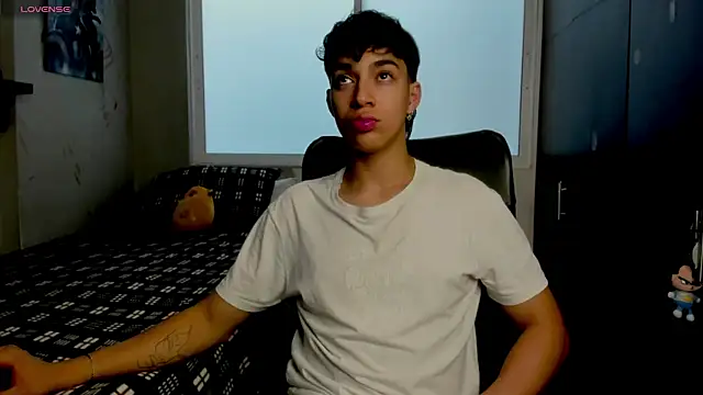 Noxx starkK online show from February 4, 2026, 6:25 pm