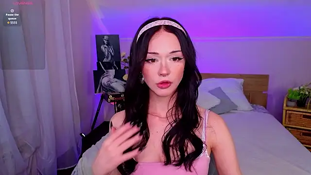 Snapshot of Adetta chatting on February 5, 2026, 10:55 am Adetta online show from February 5, 2026, 10:55 am