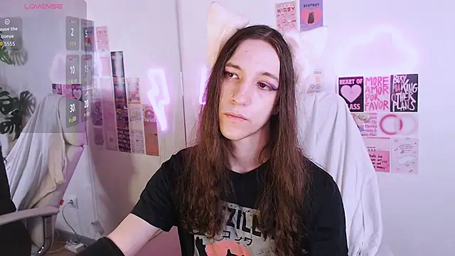 SilverMuse online show from March 2, 2026, 11:00 pm