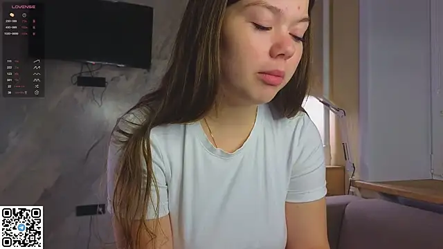 miss bubbles  online show from November 25, 2025, 12:00 am