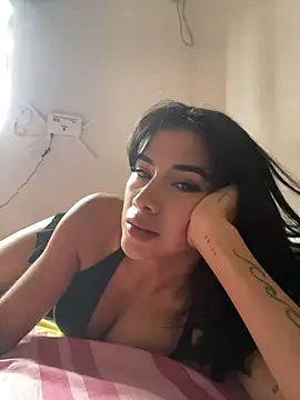 Snapshot of Valen_G111 chatting on April 16, 2026, 2:29 pm Valen G111 online show from April 16, 2026, 2:29 pm