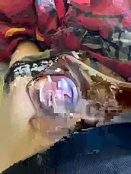 adiluci1 online show from September 28, 2025, 7:48 am