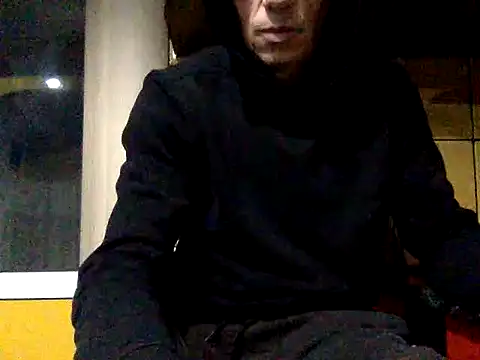 adiluci1 online show from December 21, 2025, 5:58 pm