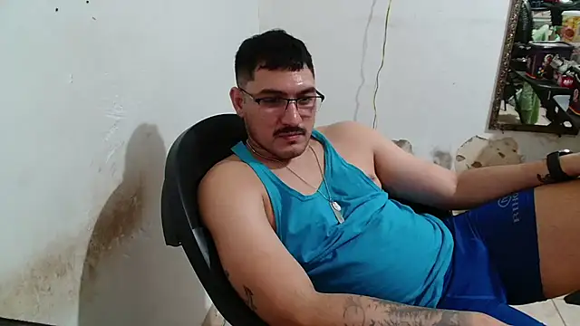 Leonino231 online show from September 18, 2025, 11:41 pm