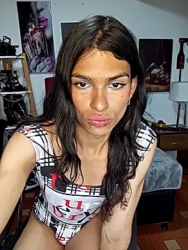 LunarisSmith online show from March 25, 2026, 5:23 pm