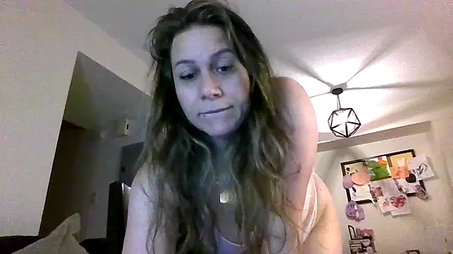 Snapshot of thedevinemama chatting on June 15, 2026, 1:50 am thedevinemama online show from June 15, 2026, 1:50 am