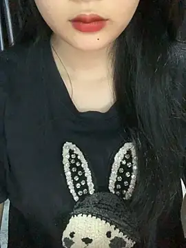 Linhtruong  online show from November 2, 2025, 4:28 am