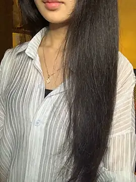 Nhinhi18 online show from February 28, 2026, 4:28 pm