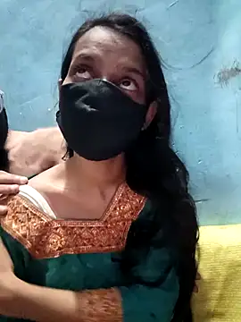 Snapshot of ursumita chatting on October 27, 2025, 7:04 pm ursumita online show from October 27, 2025, 7:04 pm