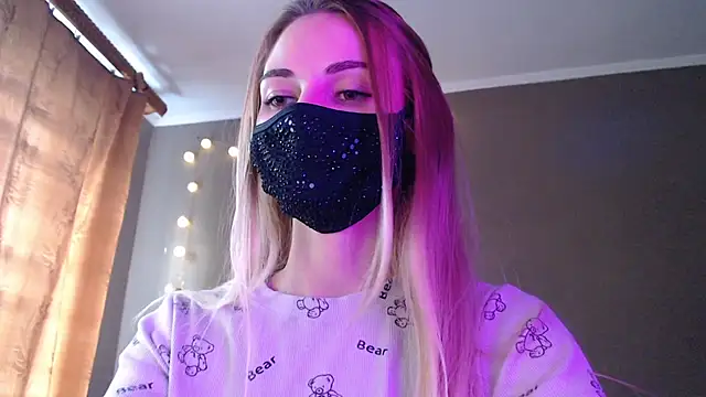 Iris lave online show from September 11, 2025, 3:12 pm