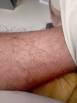 hackyourpussyxh online show from April 7, 2026, 7:10 am